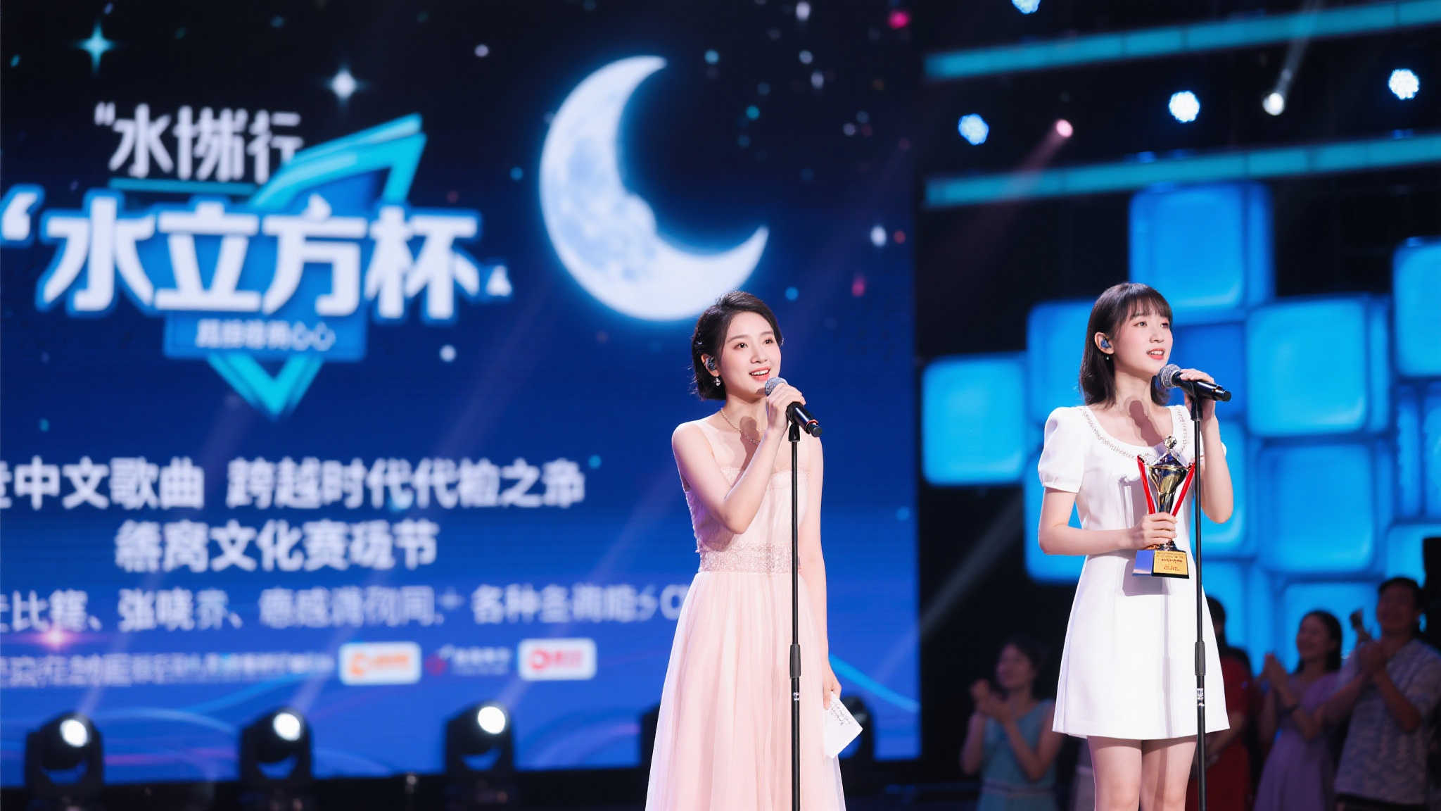 曼联似乎缺 曼联似乎缺